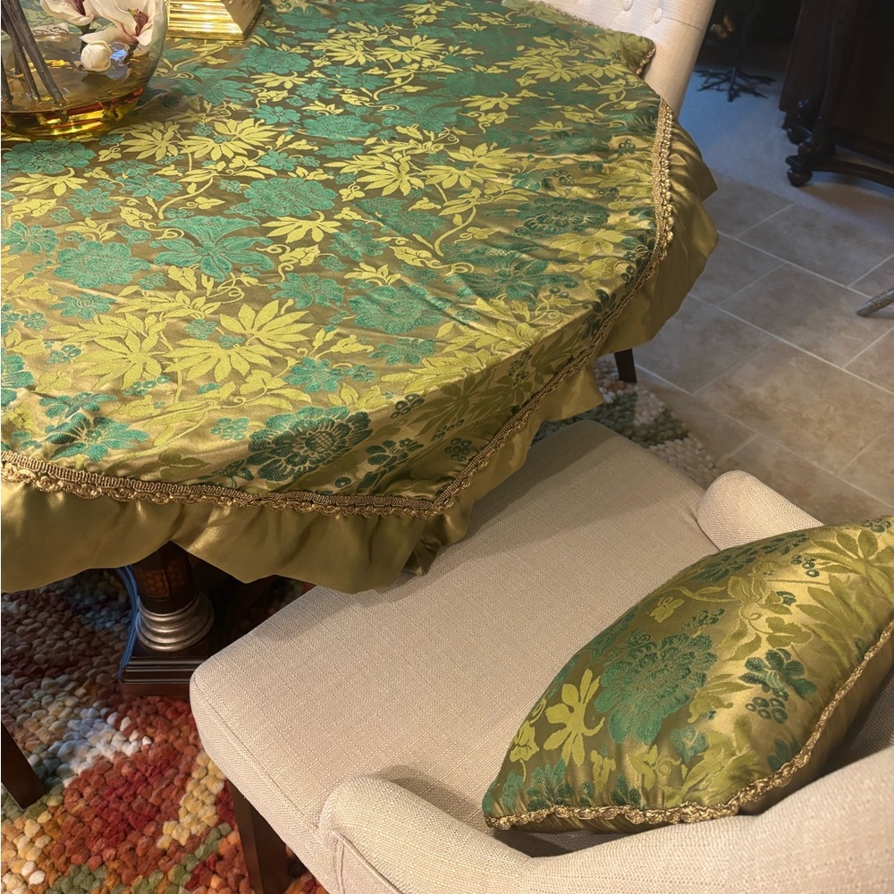 Elegant Green and Gold Tablecloth by Etro Home collection.